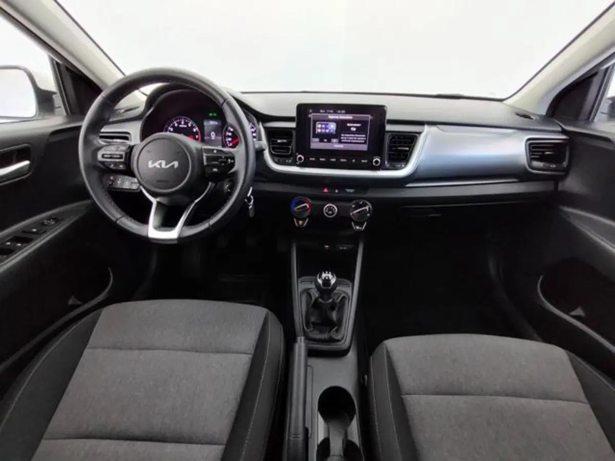 Kia Stonic usata a Como (4)
