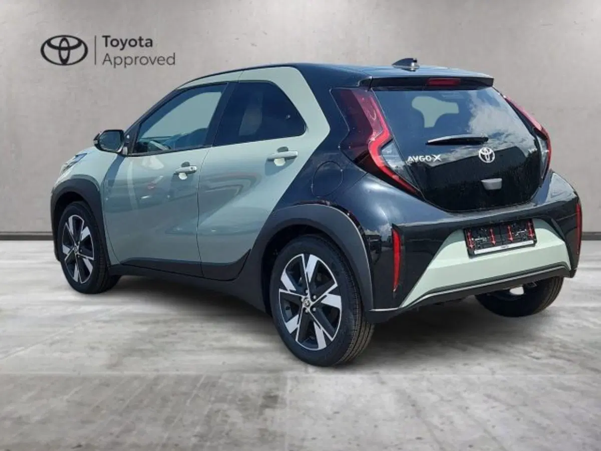 Toyota Aygo X nuova a Roma (5)