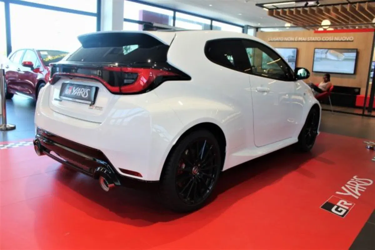 Toyota GR Yaris nuova a Roma (6)