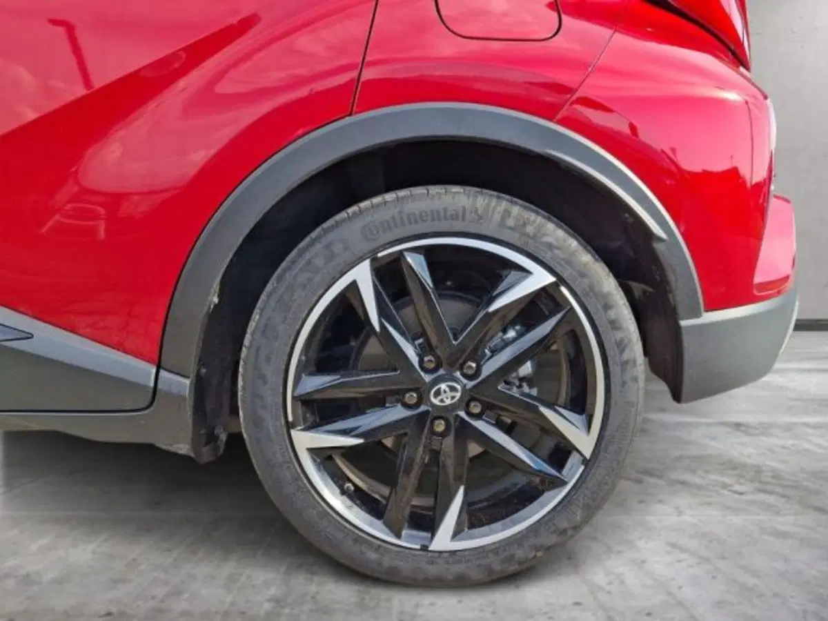 Toyota Toyota C-HR usata a Roma (14)