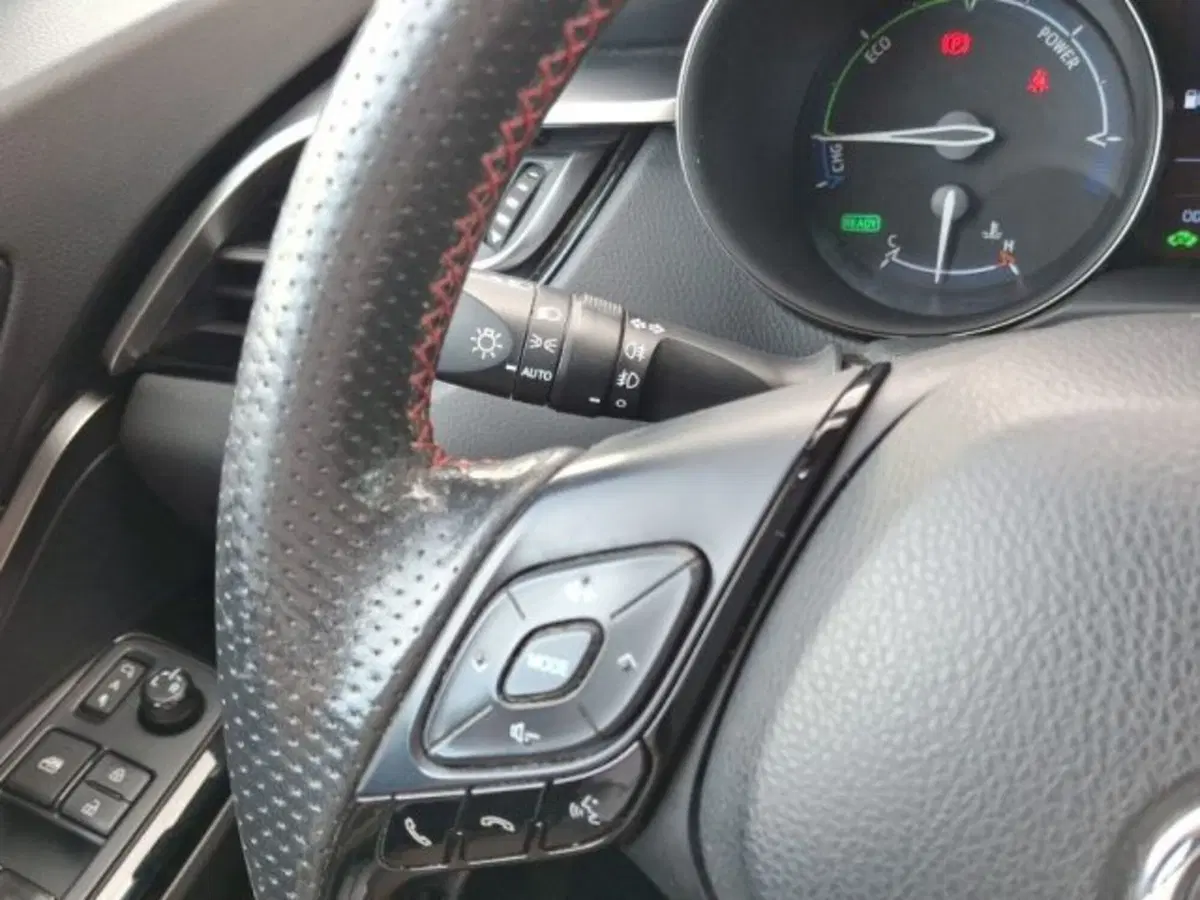 Toyota Toyota C-HR usata a Roma (18)