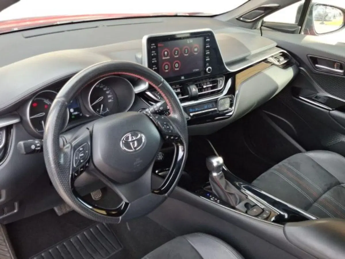 Toyota Toyota C-HR usata a Roma (7)