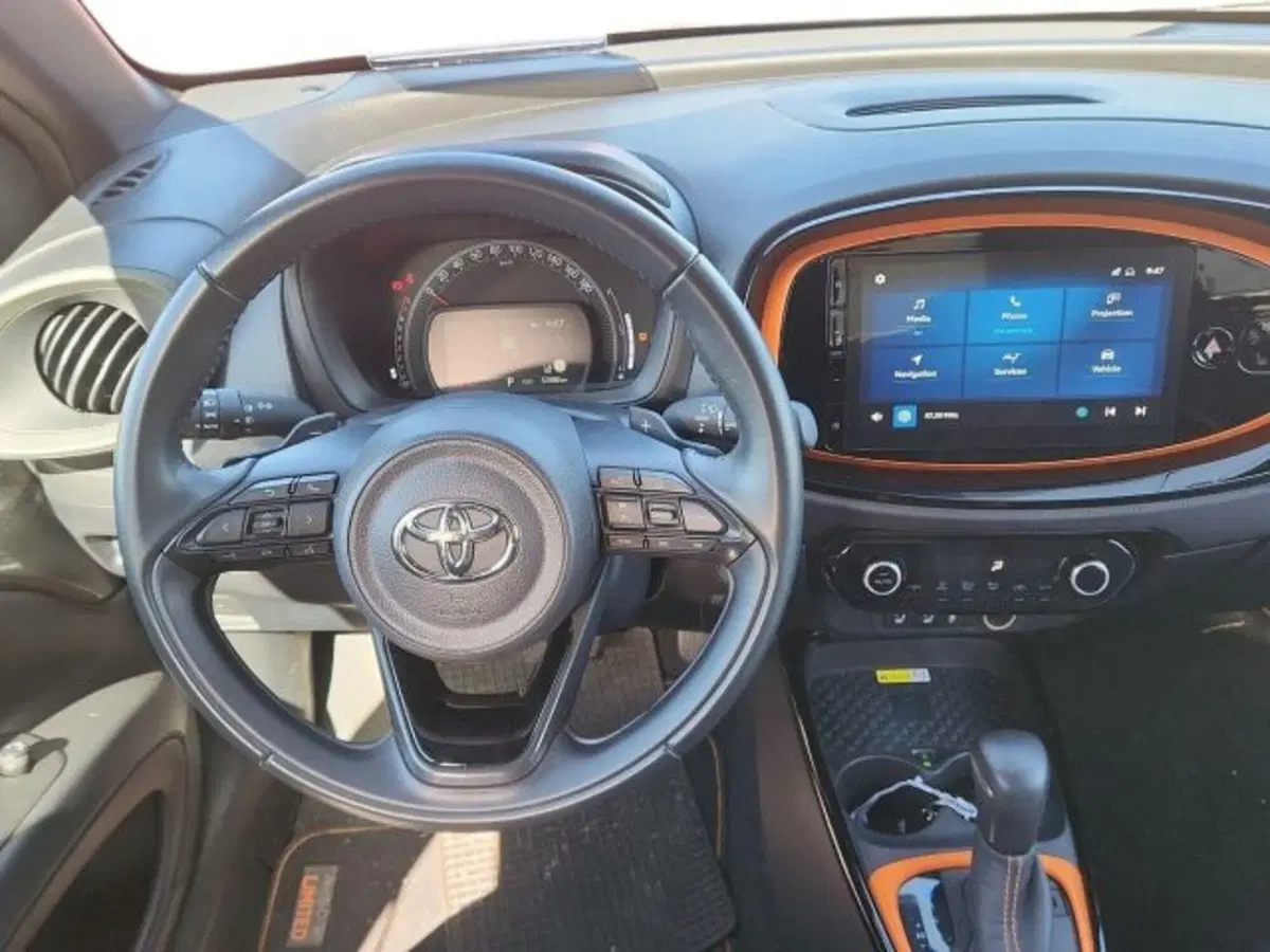 Toyota Aygo X usata a Roma (7)