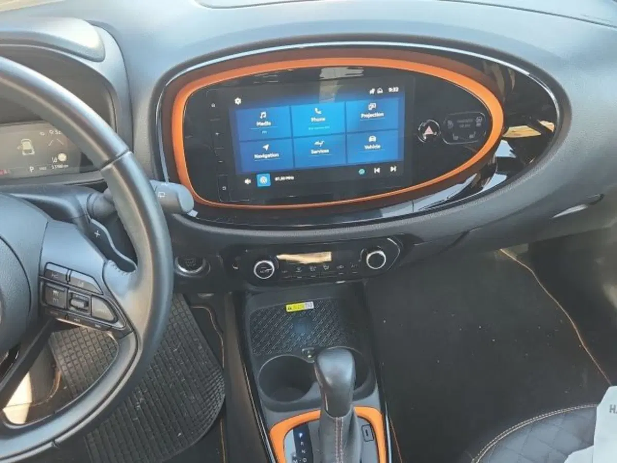 Toyota Aygo X usata a Roma (8)