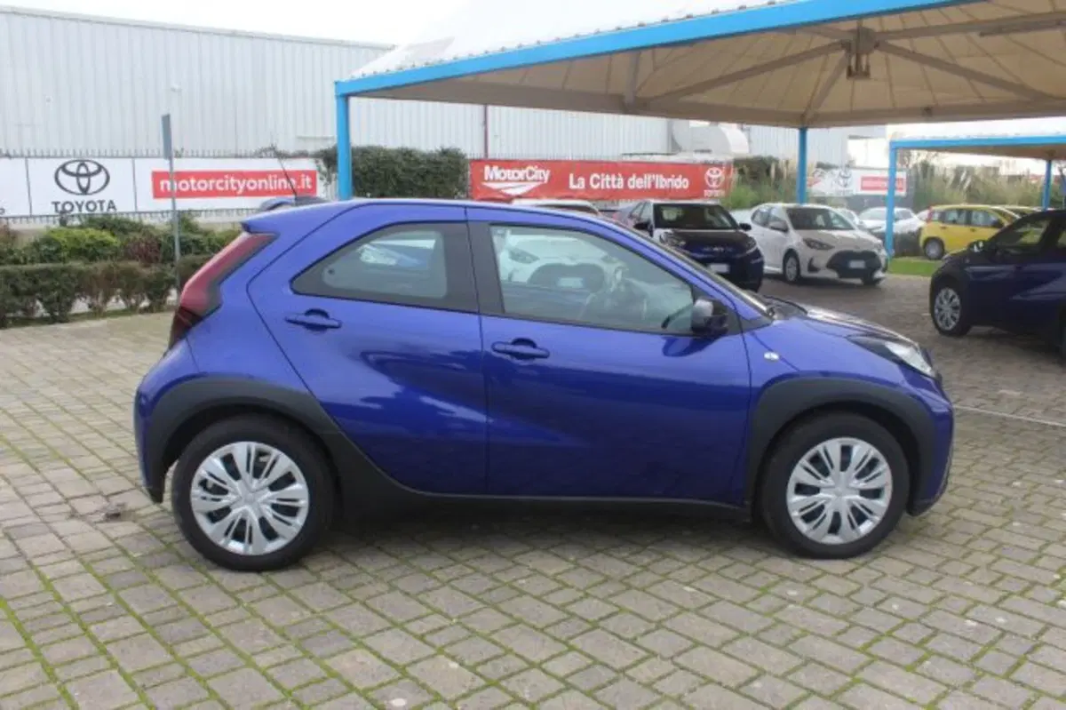 Toyota Aygo X usata a Roma (20)