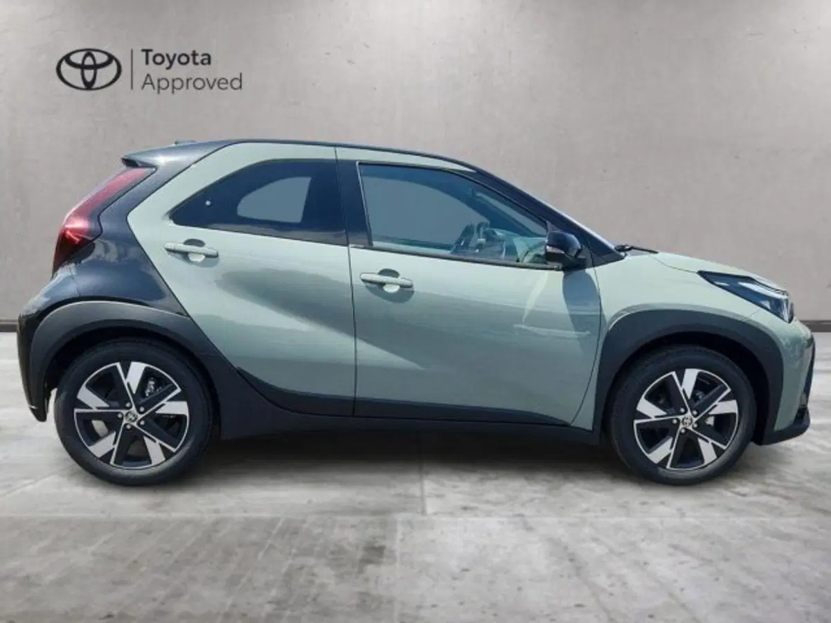 Toyota Aygo X nuova a Roma (4)