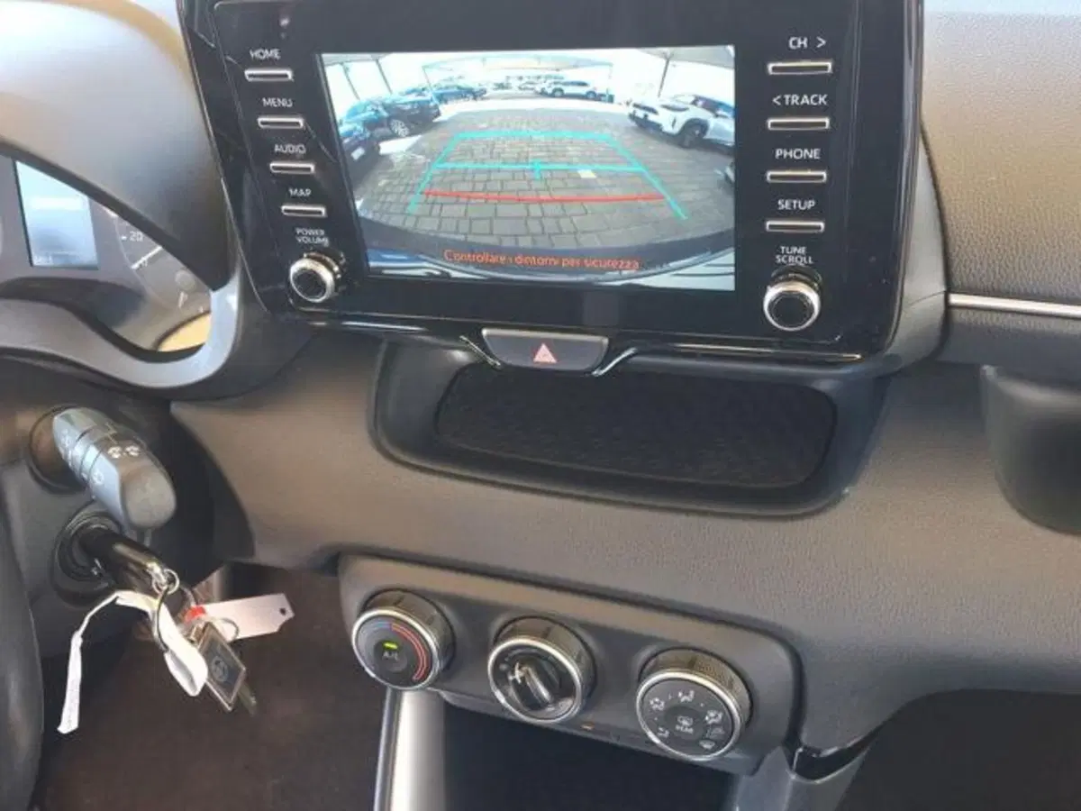 Toyota Yaris usata a Roma (10)