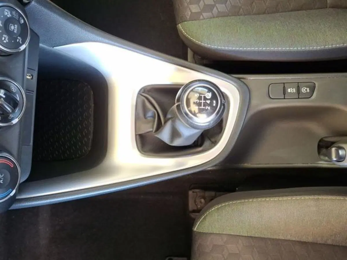 Toyota Yaris usata a Roma (15)