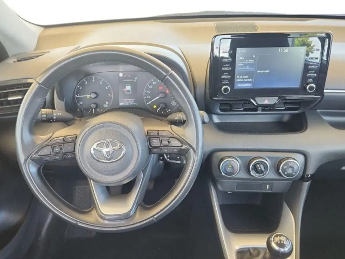 Toyota Yaris usata a Roma (8)