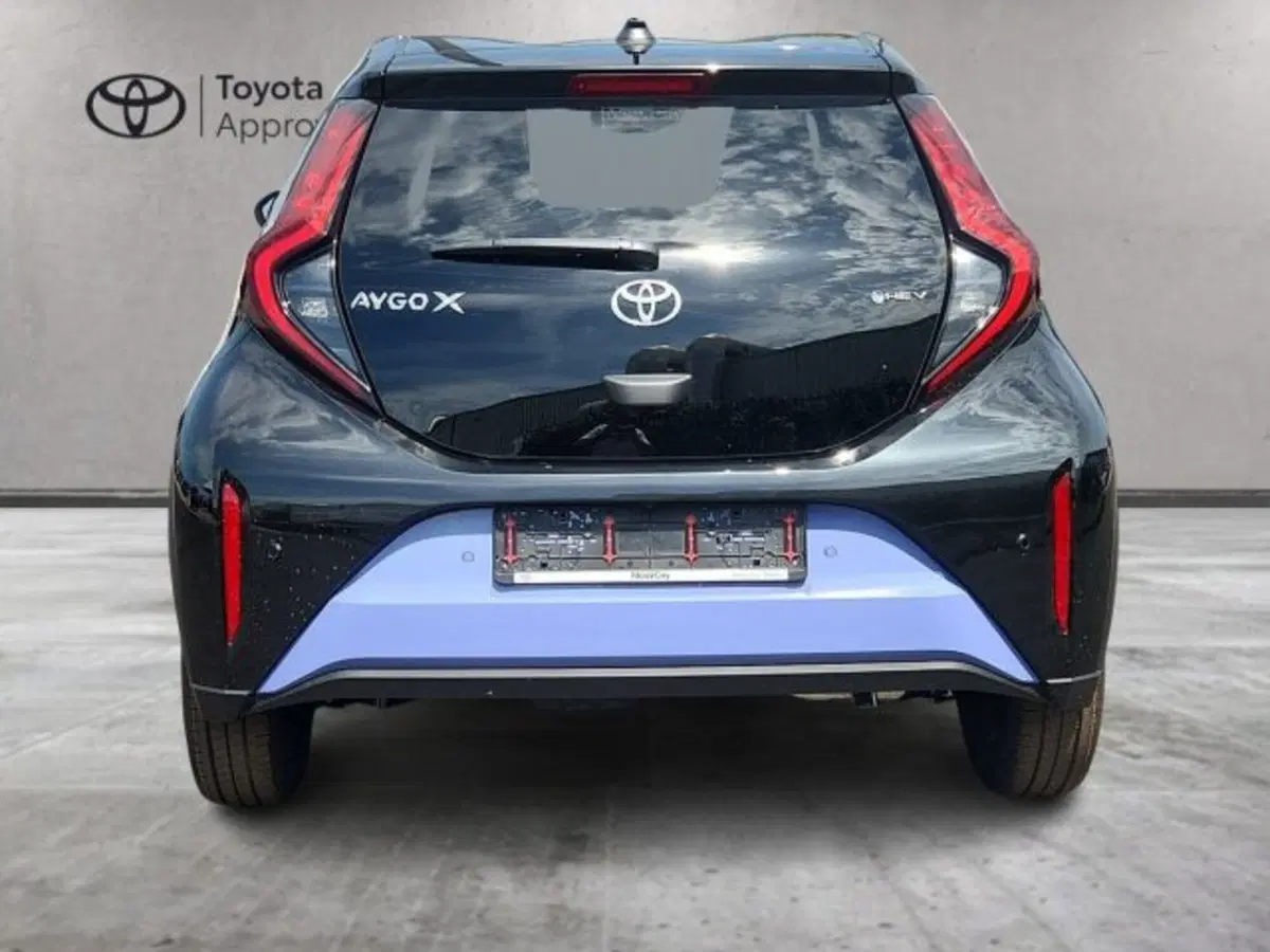 Toyota Aygo X nuova a Roma (12)