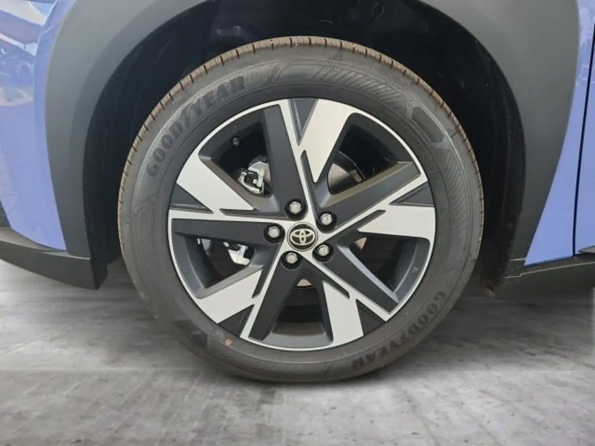 Toyota Aygo X nuova a Roma (14)