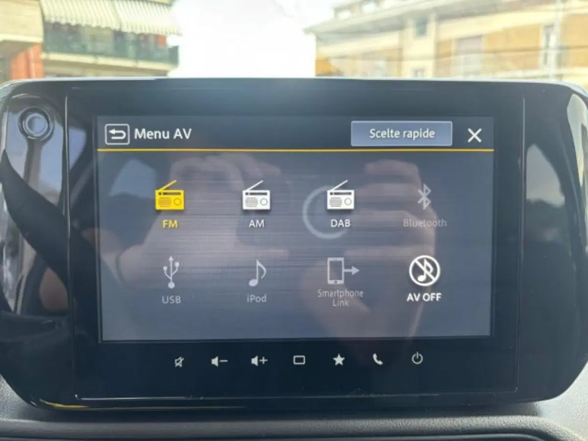 Suzuki Swift nuova a Cuneo (18)