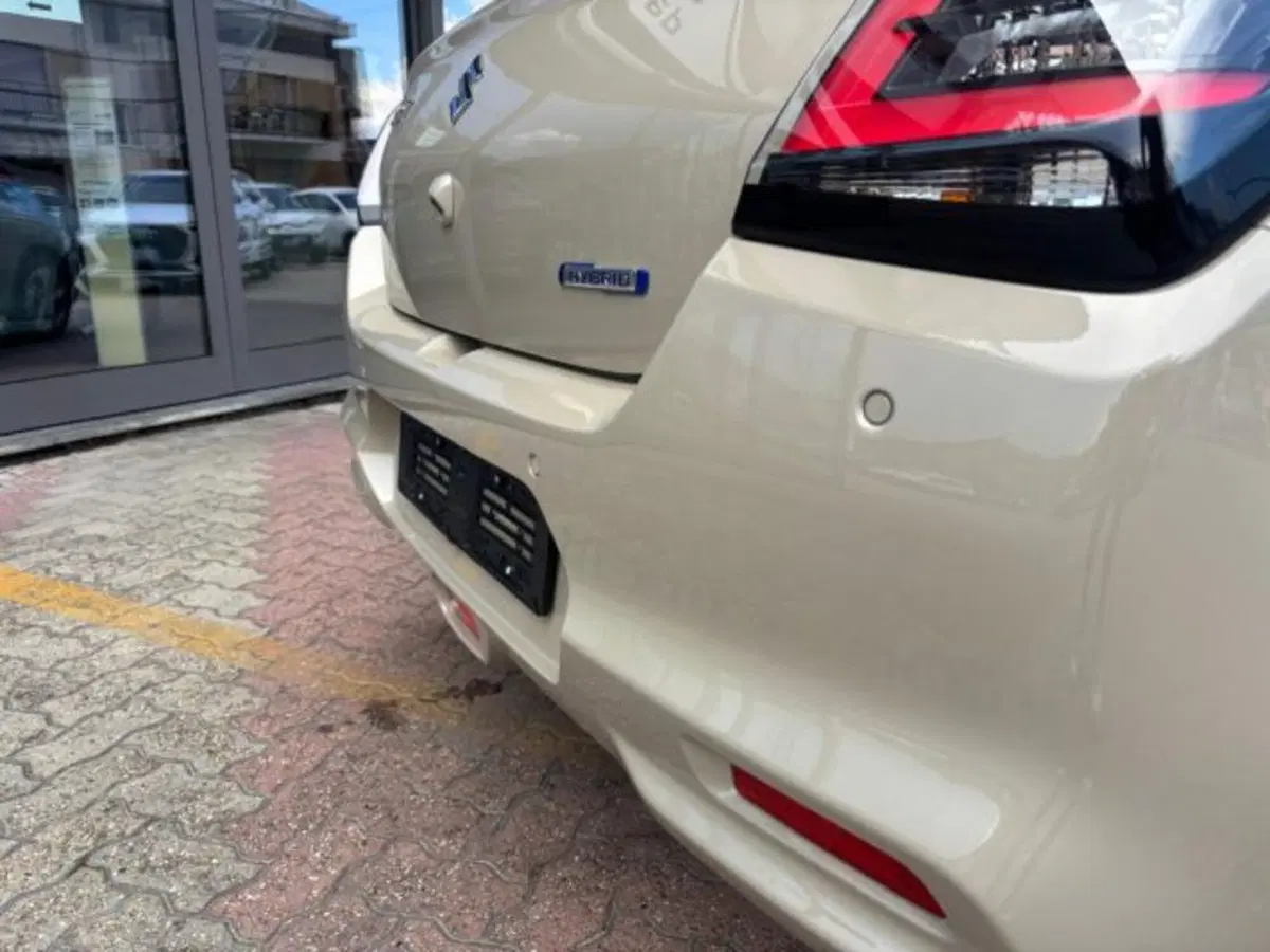 Suzuki Swift nuova a Cuneo (6)