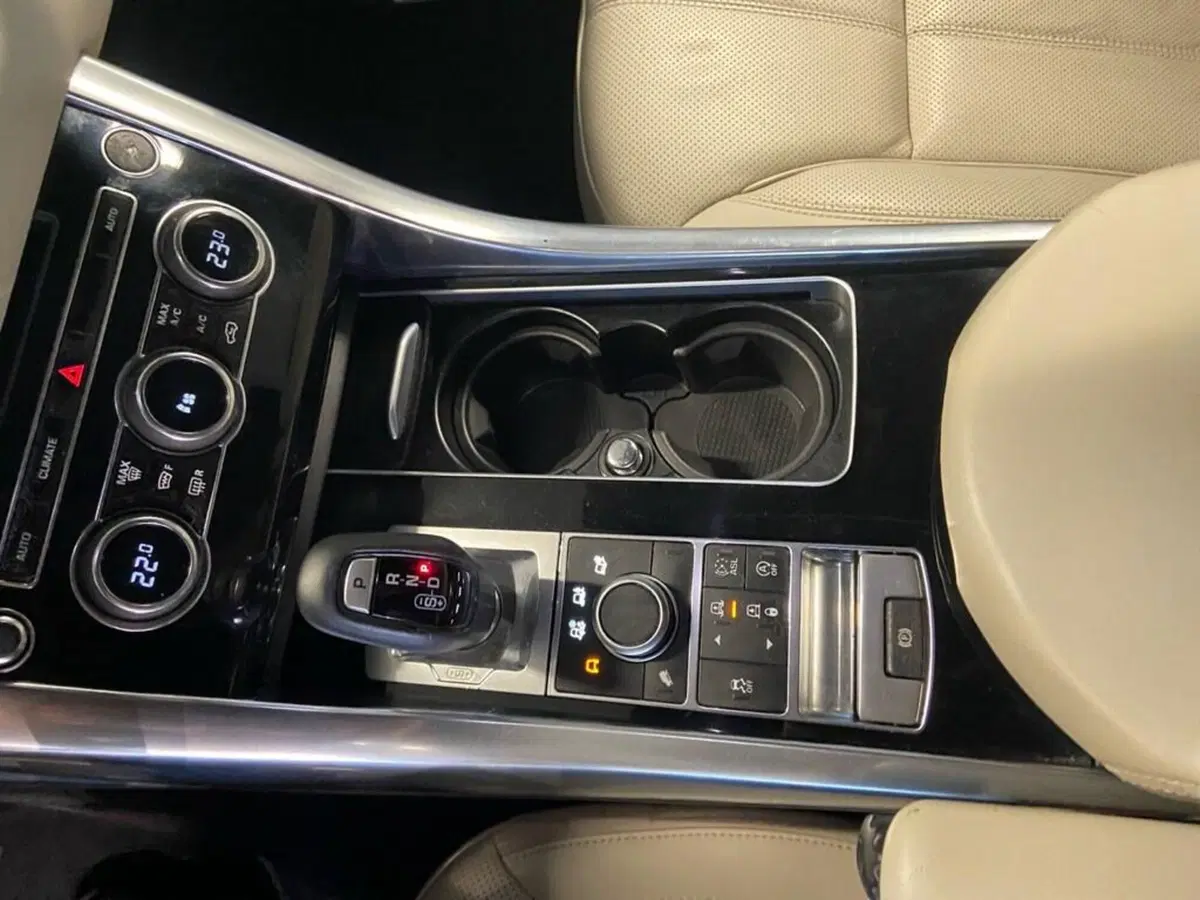 Land Rover Range Rover Sport usata a Torino (11)