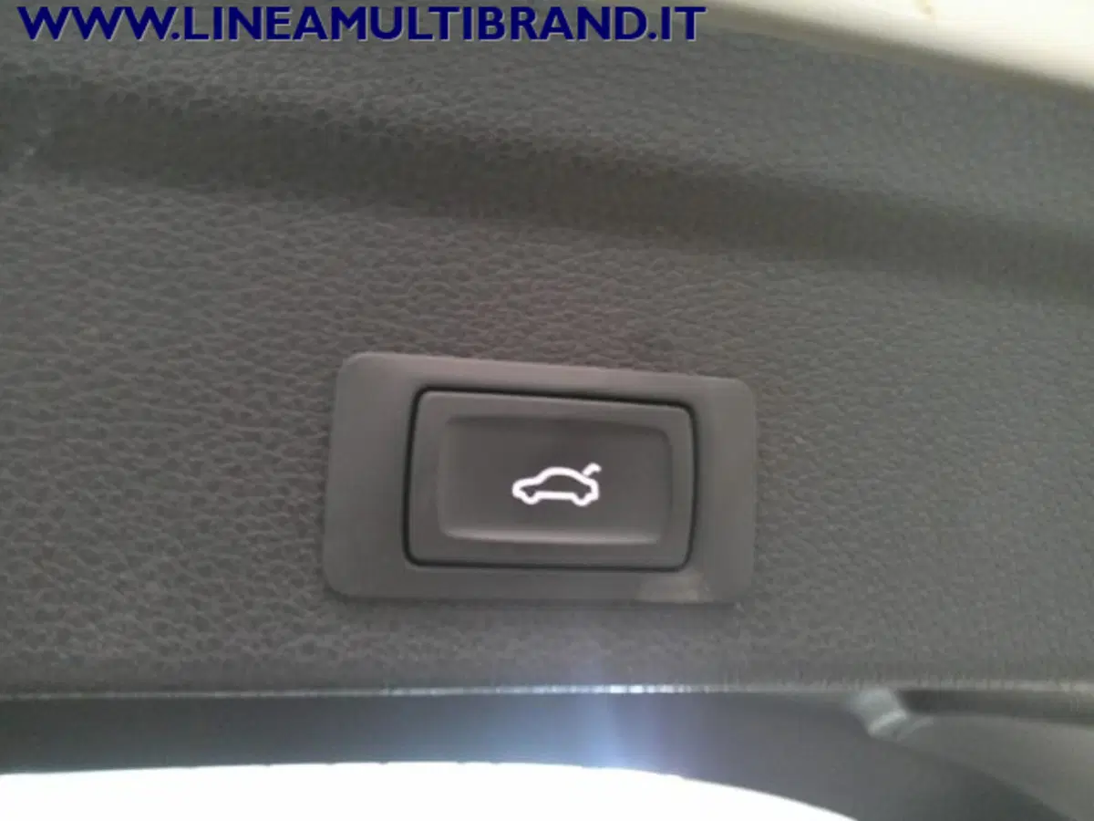 Audi Q3 Sportback usata a Piacenza (11)