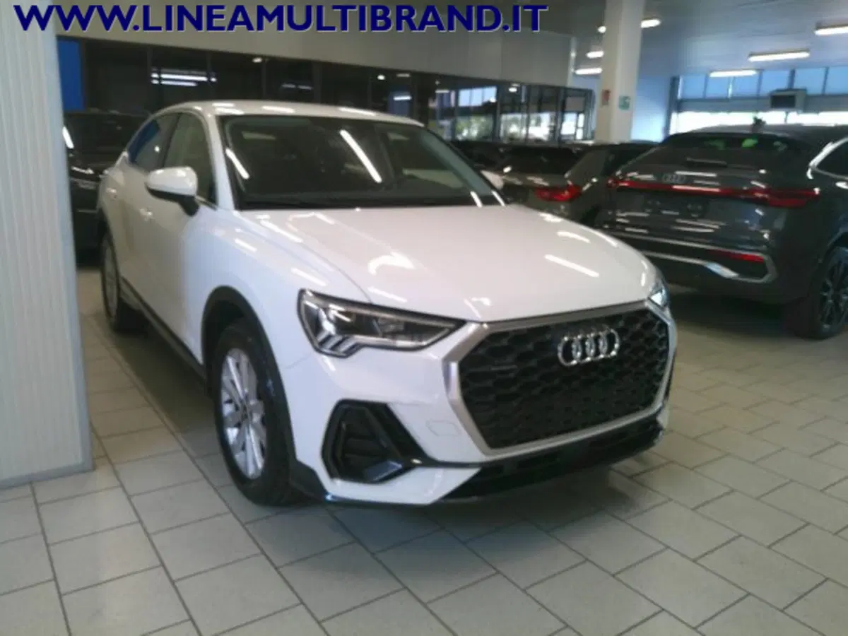 Audi Q3 Sportback usata a Piacenza (7)