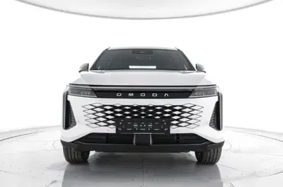 Omoda Omoda 9 SHS-P 1.5 tgdi phev Black Knight i-awd nuova a Castenaso