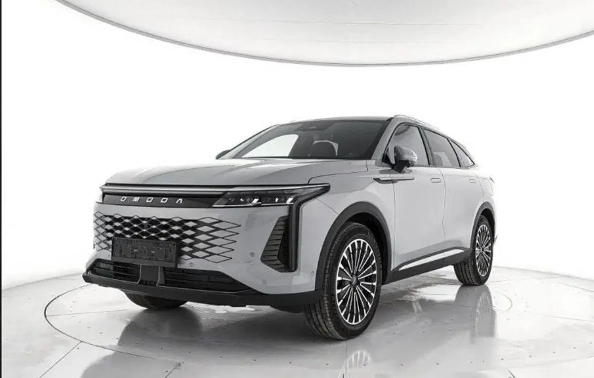 Omoda Omoda 9 SHS-P nuova a Bologna (2)