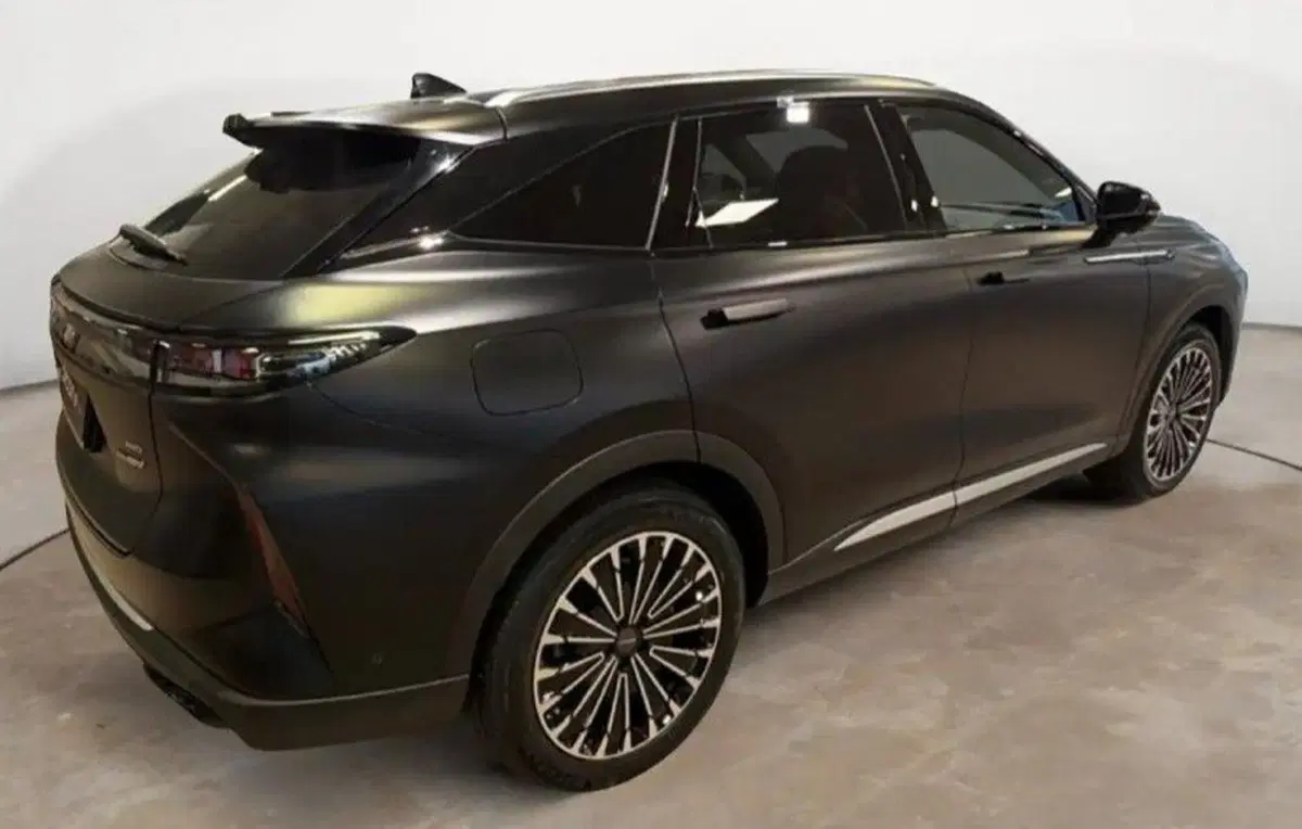 Omoda Omoda 9 SHS-P nuova a Bologna (4)