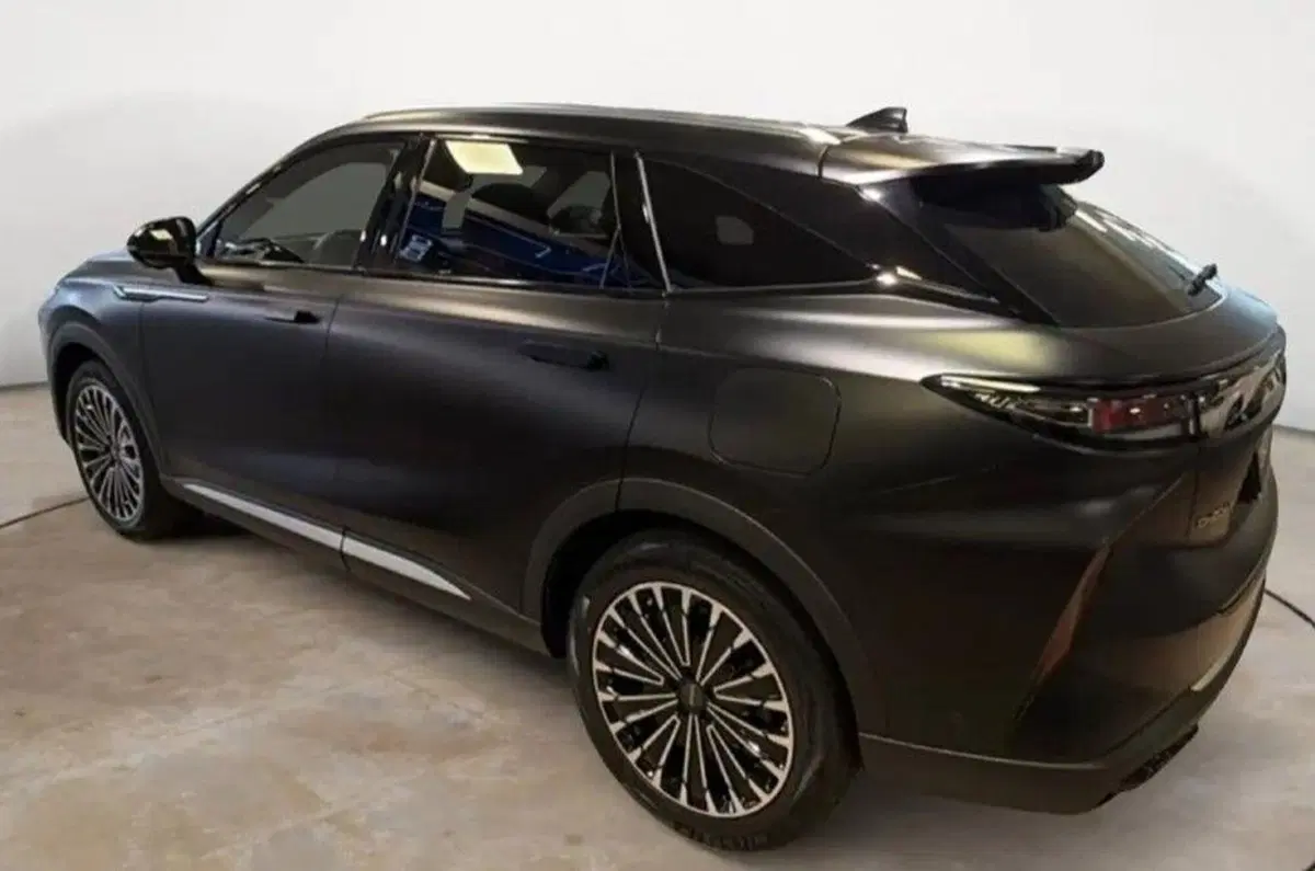 Omoda Omoda 9 SHS-P nuova a Bologna (5)