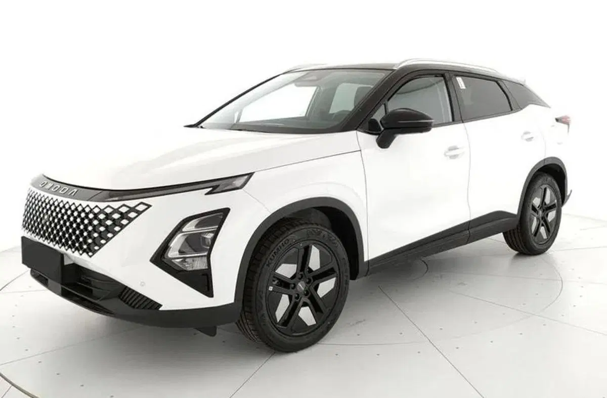 Omoda Omoda 5 SHS-H nuova a Bologna (7)