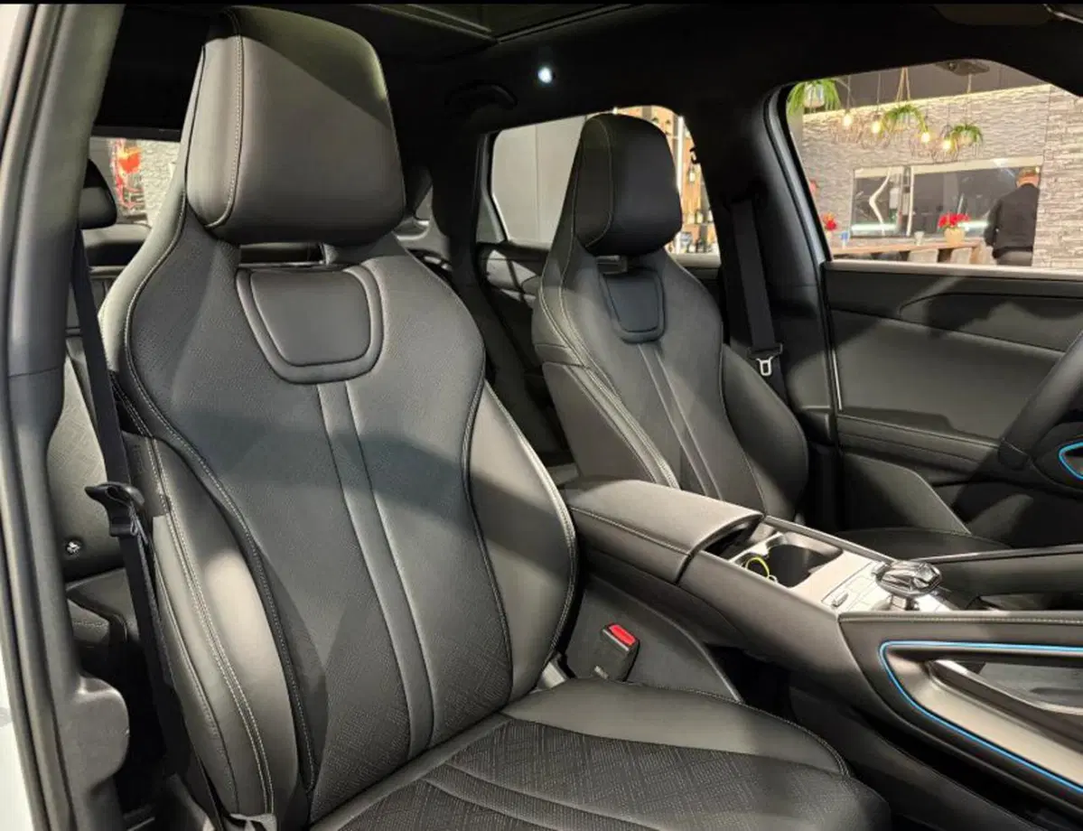 Byd Atto 2 DM-i nuova a Bologna (14)