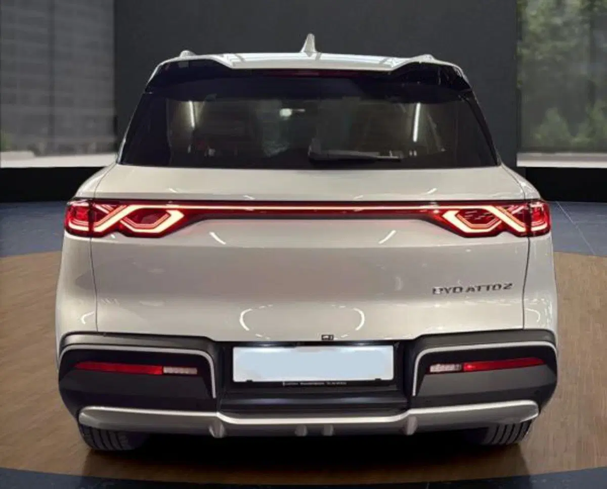 Byd Atto 2 DM-i nuova a Bologna (5)