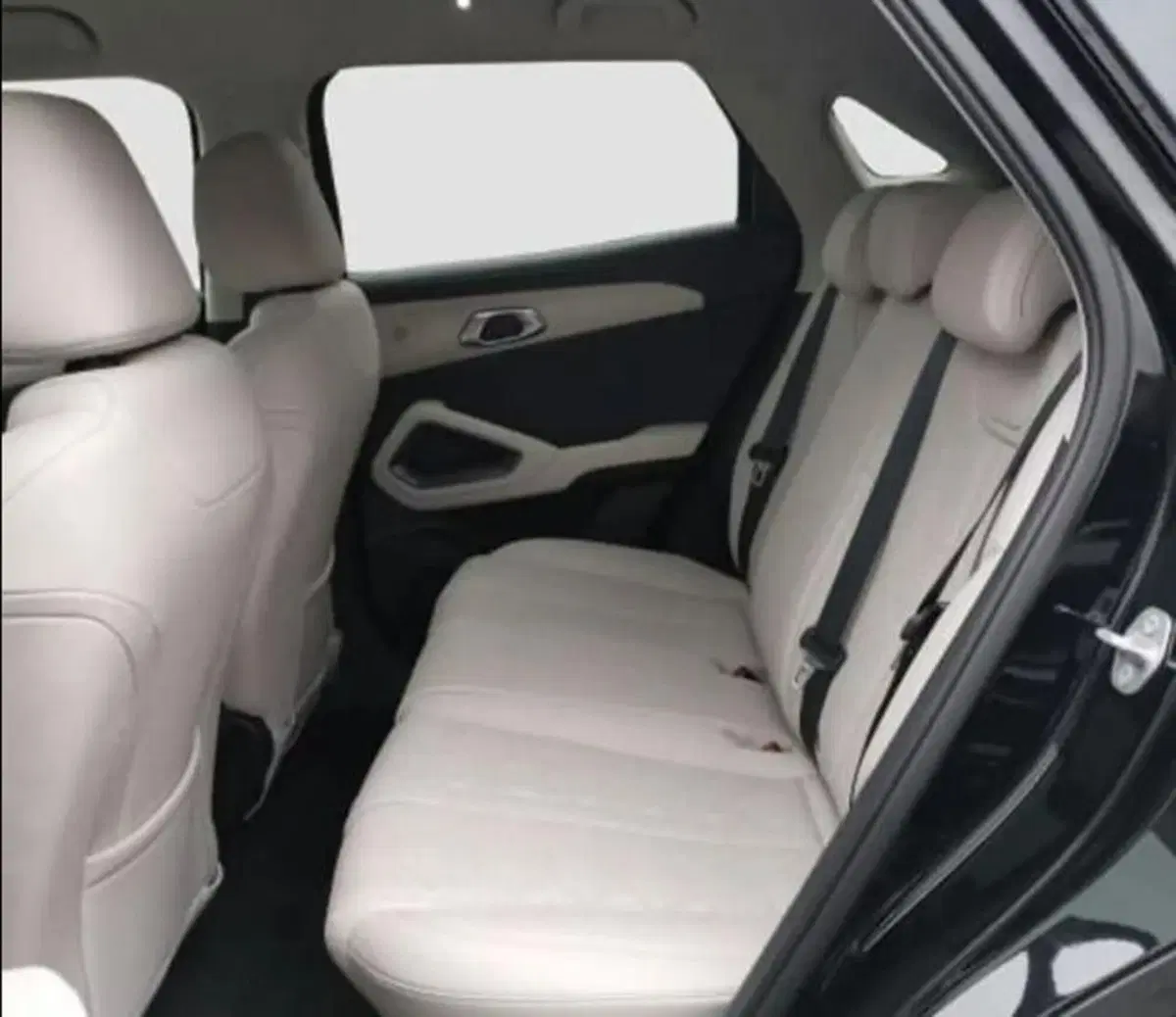 Byd Atto 2 DM-i nuova a Bologna (8)