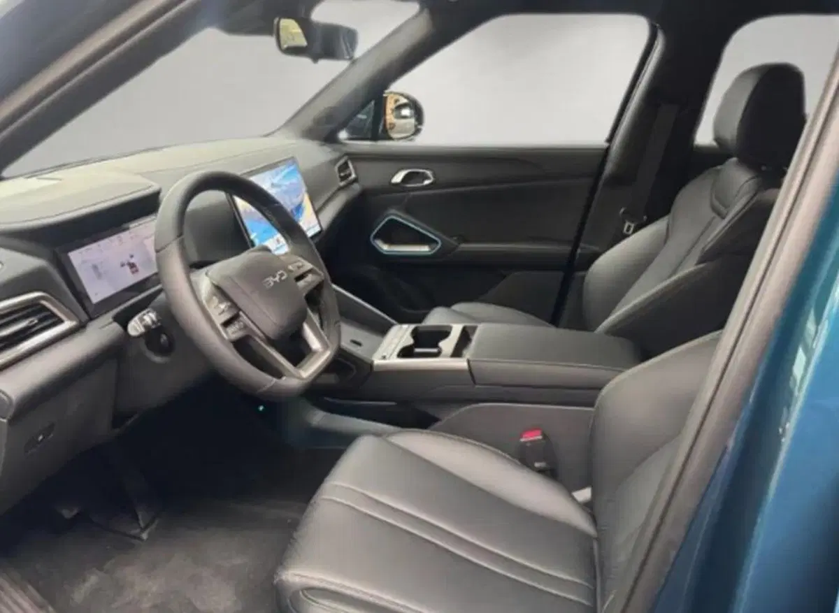 Byd Atto 2 DM-i nuova a Bologna (10)