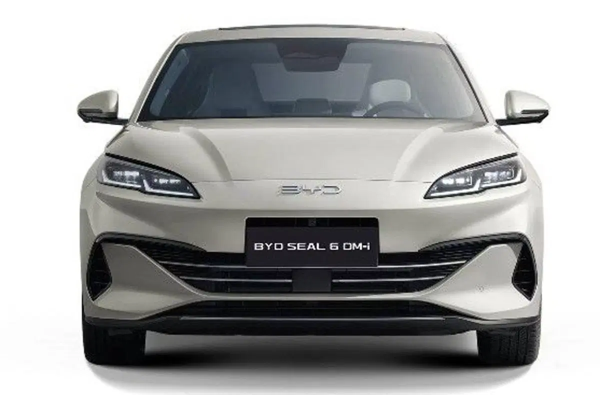 Byd Seal 6 DM-i nuova a Bologna