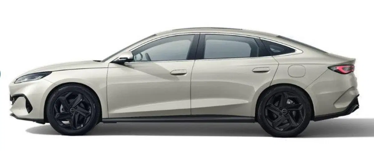Byd Seal 6 DM-i nuova a Bologna (4)