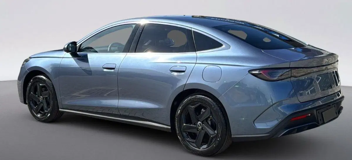 Byd Seal 6 DM-i nuova a Bologna (3)
