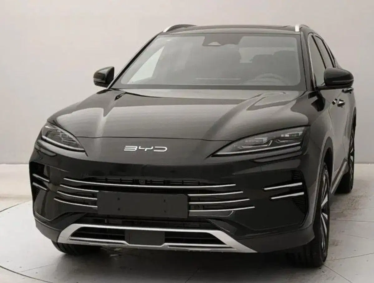 Byd Seal U DM-i nuova a Bologna (2)
