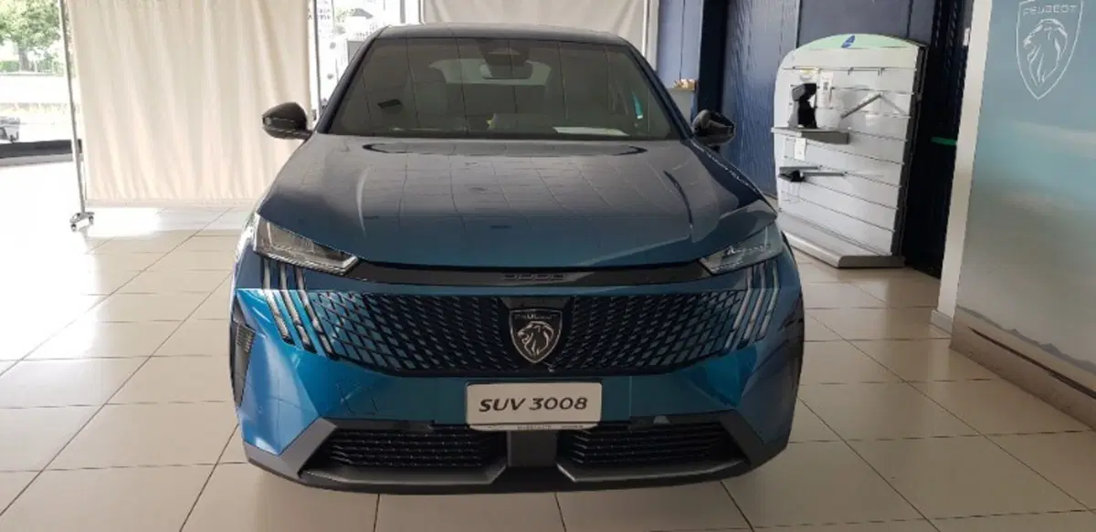 Peugeot 3008 nuova a Pordenone (2)