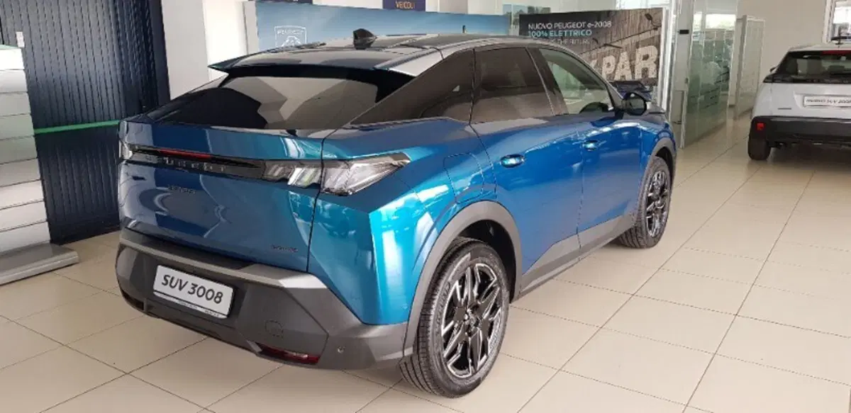 Peugeot 3008 nuova a Pordenone (6)