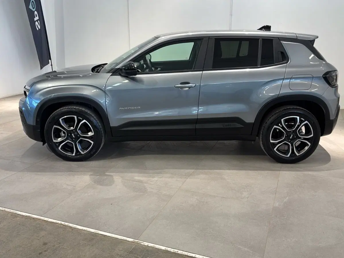 Jeep Avenger usata a Bologna (7)