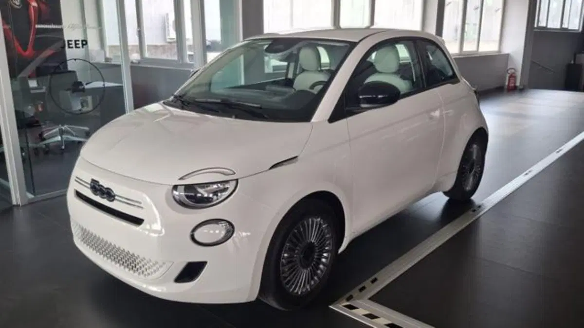 Fiat 500 nuova a Padova (2)