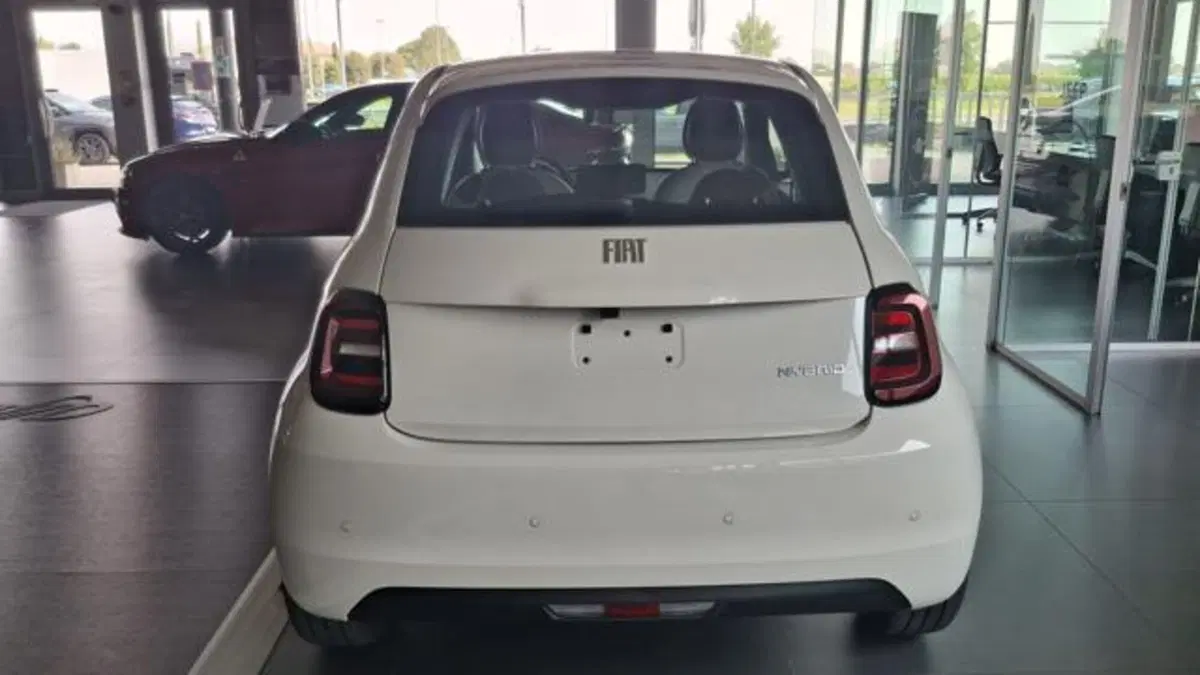 Fiat 500 nuova a Padova (3)