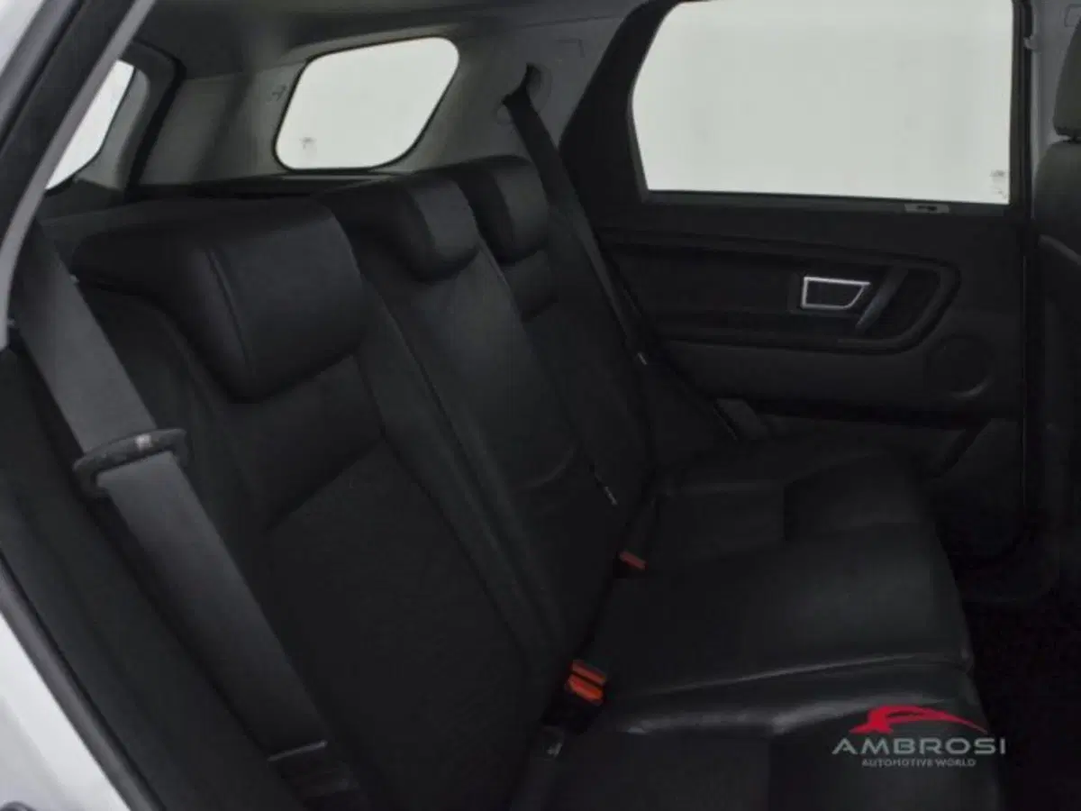 Land Rover Discovery Sport usata a Perugia (11)