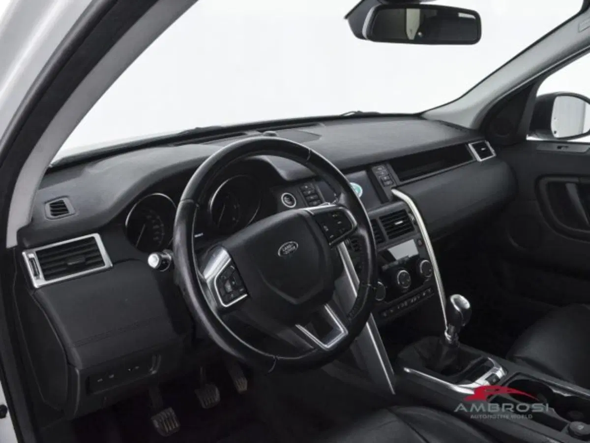 Land Rover Discovery Sport usata a Perugia (8)
