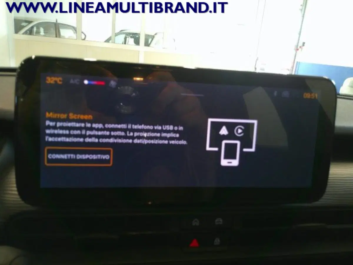 Jeep Avenger usata a Piacenza (15)
