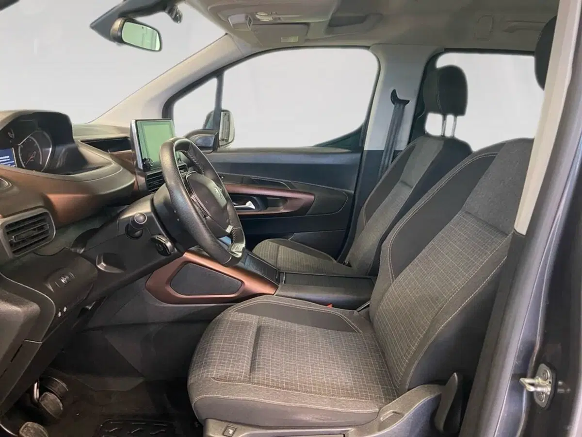 Peugeot Rifter usata a Torino (7)