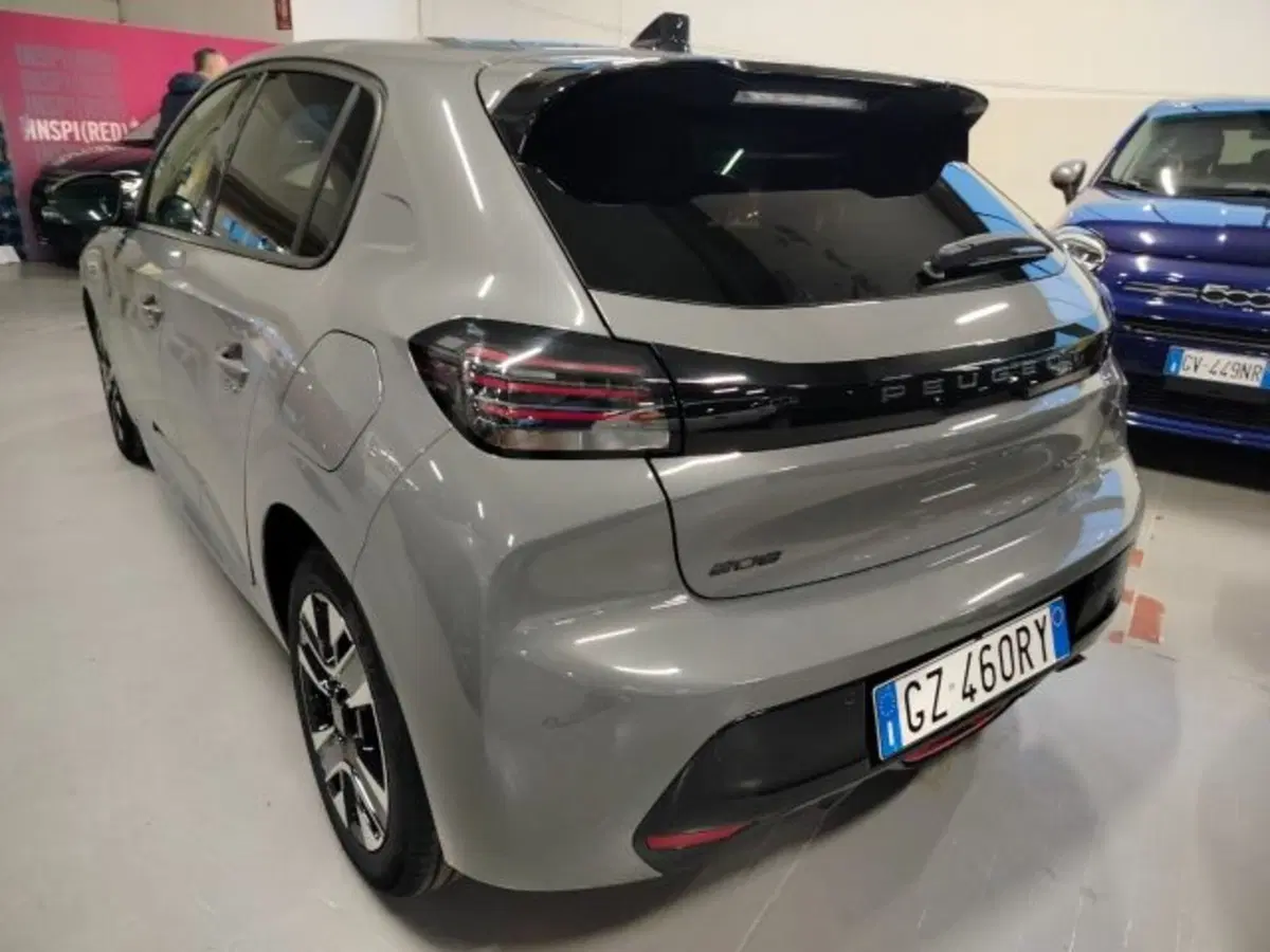 Peugeot 208 usata a Forlì-Cesena (4)