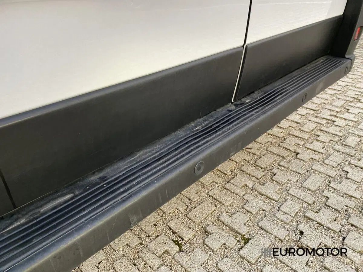 Peugeot Boxer Furgone usata a Bari (8)