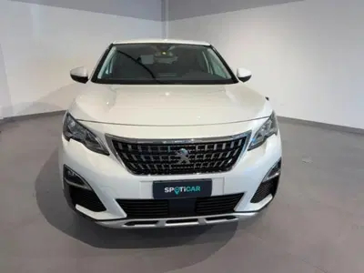 Peugeot 3008 BlueHDi 130 S&amp;S Allure del 2020 usata a Atena Lucana