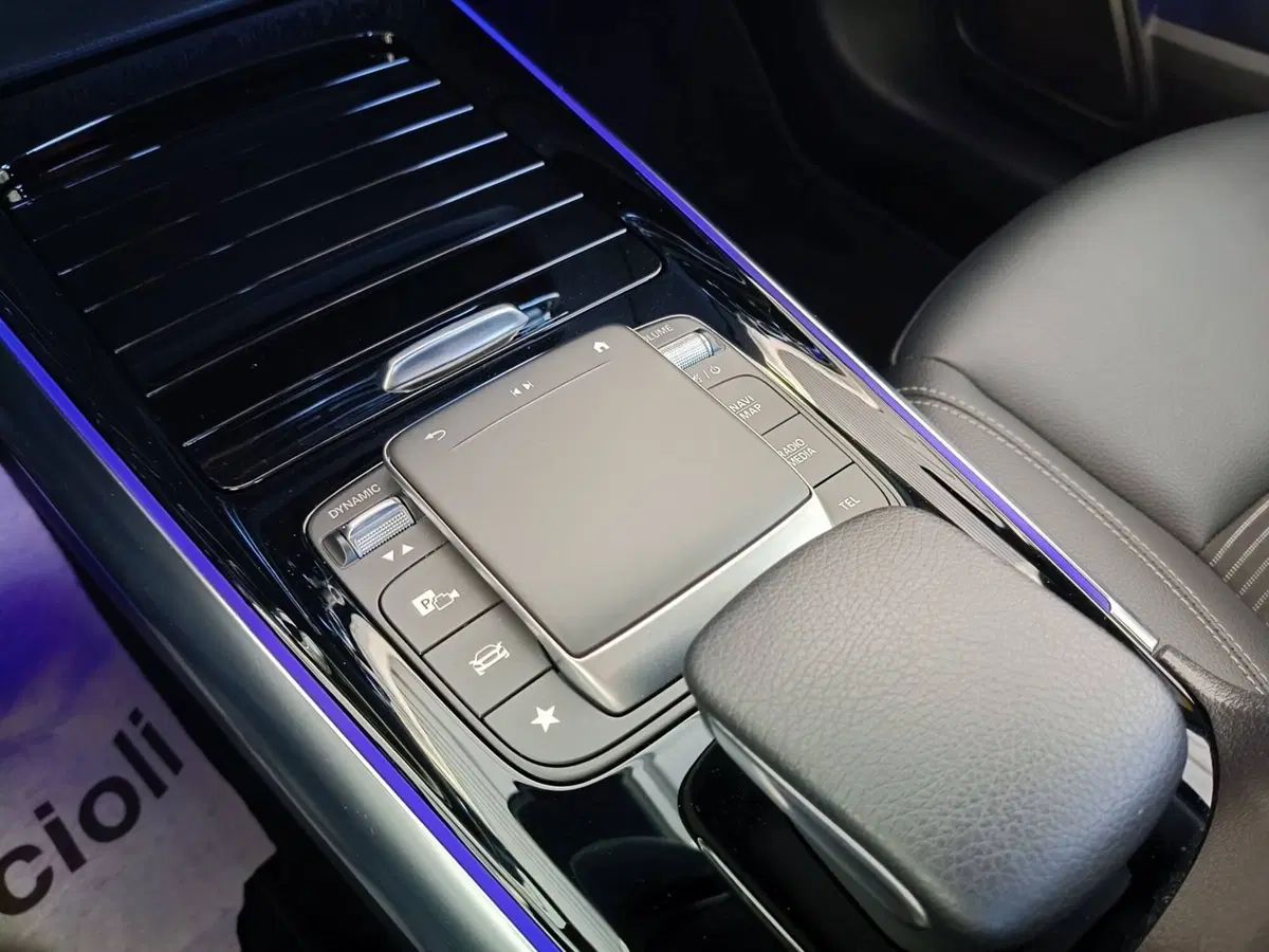 Mercedes-Benz GLA SUV usata a Ascoli Piceno (17)