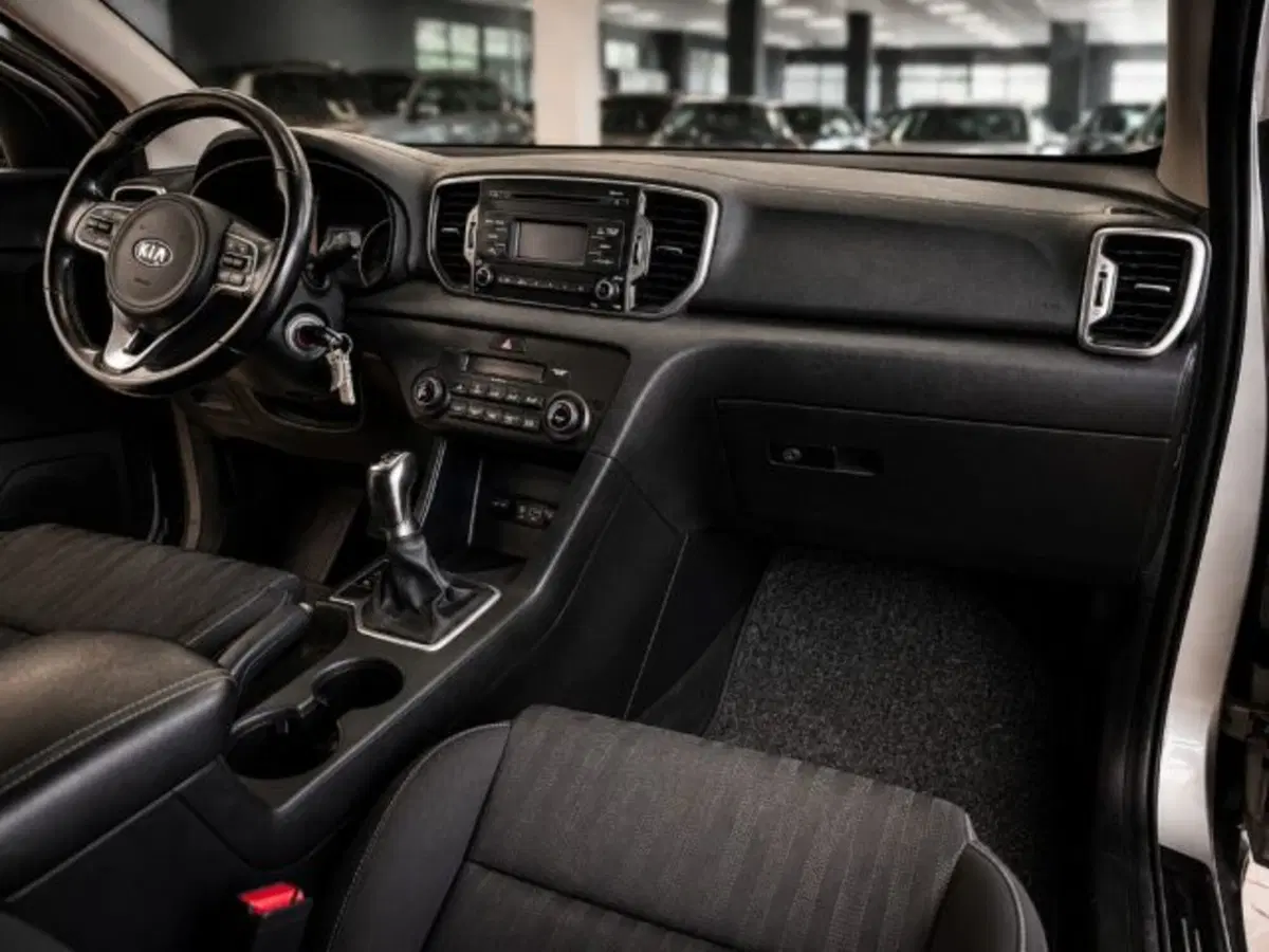 Kia Sportage usata a Latina (9)