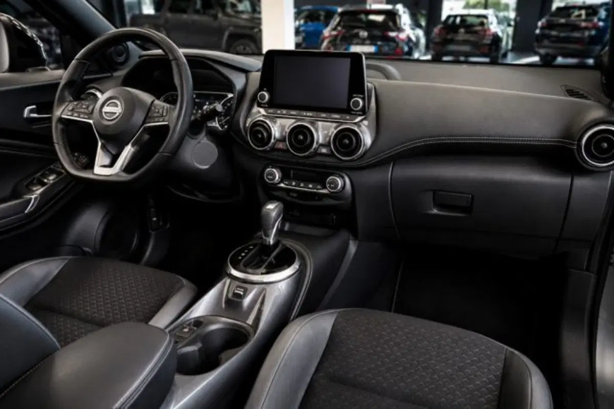 Nissan Juke usata a Latina (9)