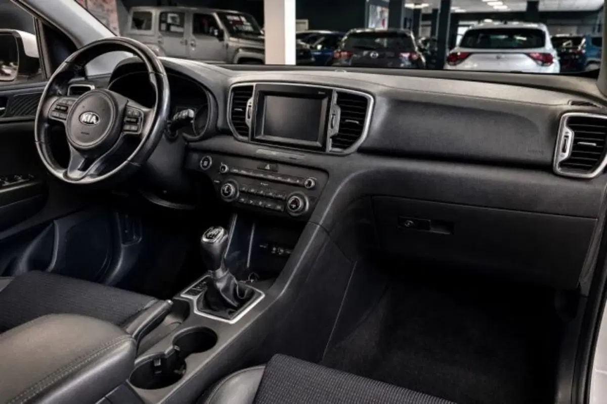 Kia Sportage usata a Latina (9)