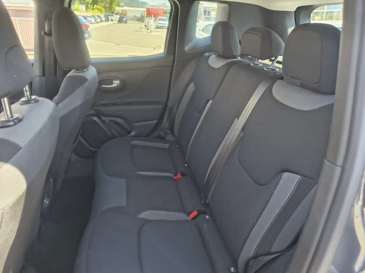 Jeep Renegade usata a Firenze (18)